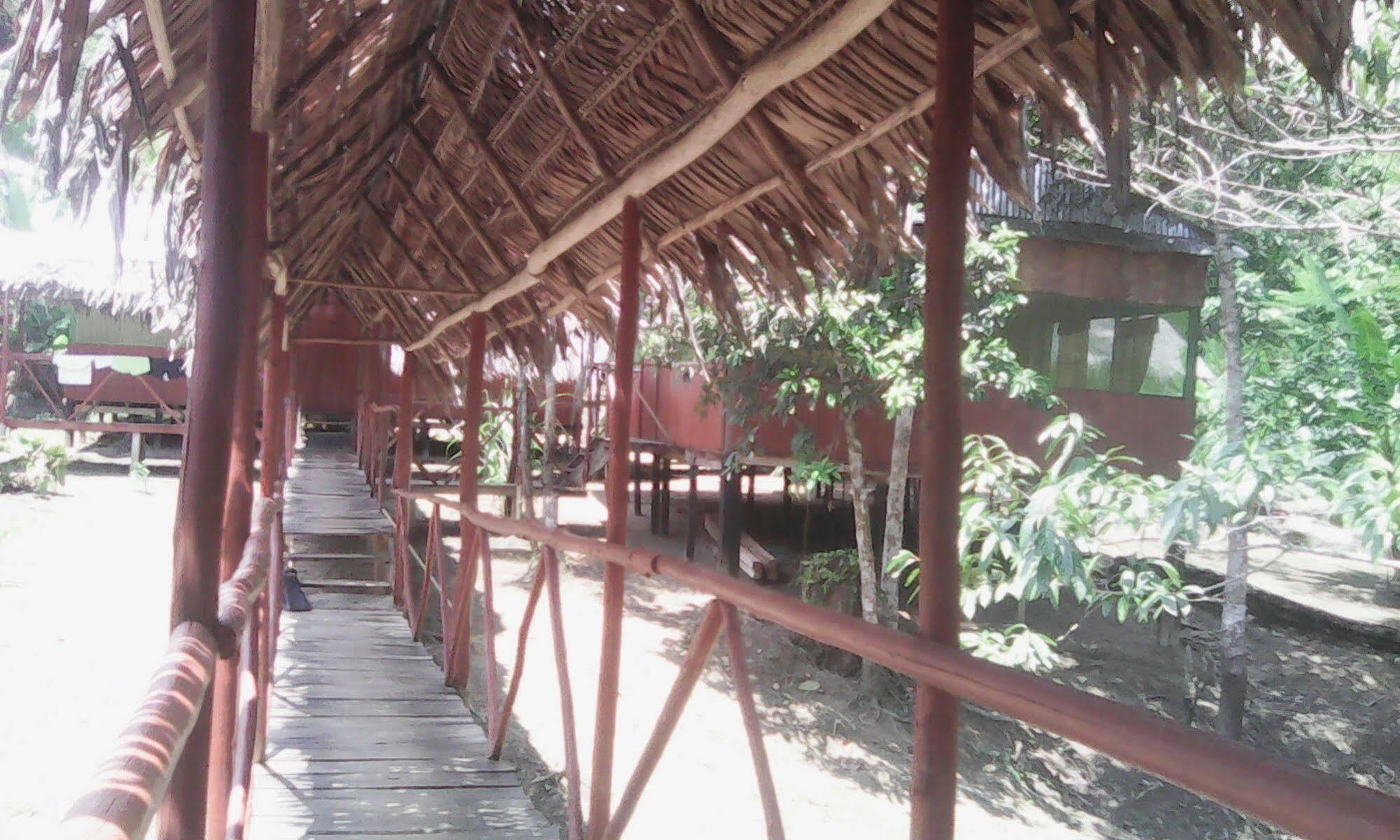 Amazon Queen Lodge Mazán Esterno foto