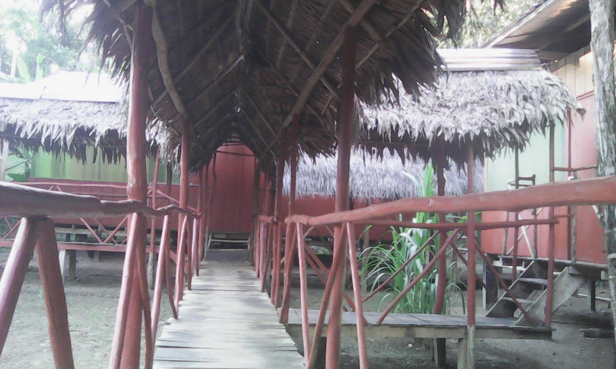 Amazon Queen Lodge Mazán Esterno foto
